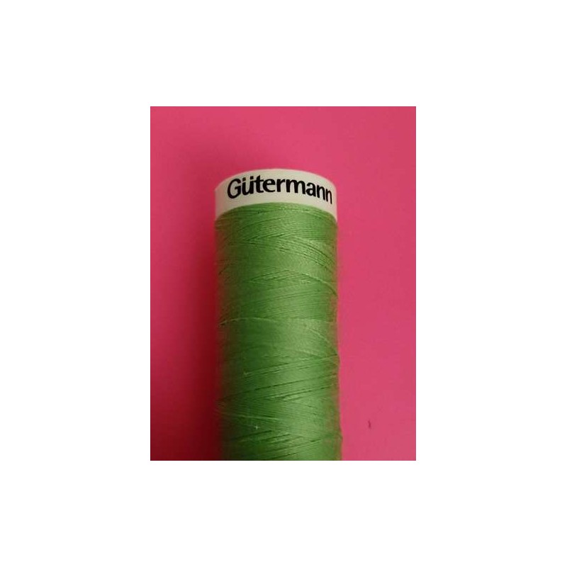 Gutermann bobine 200 m de fil à coudre - couleur 154 (vert)